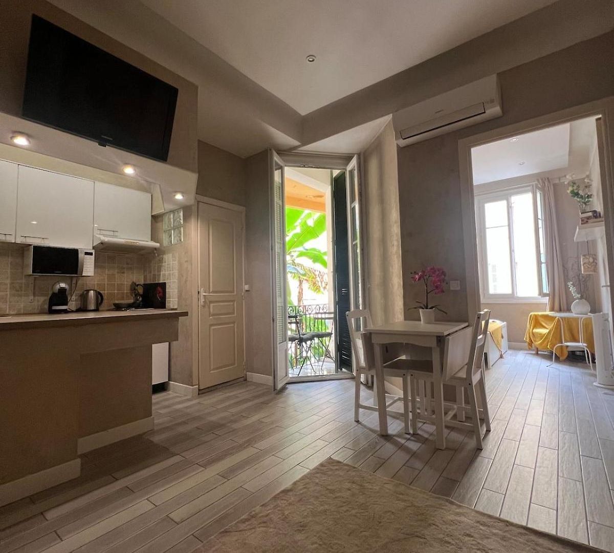 Apartment Perfectly Located 1 Bed - Port Of