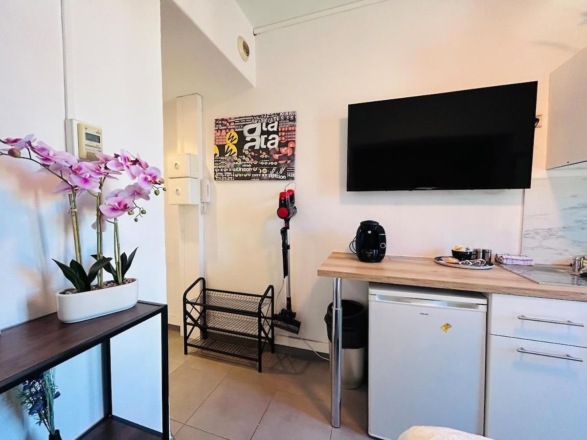 Renove Et Meuble Le Coeur De A Vos Pieds Nice