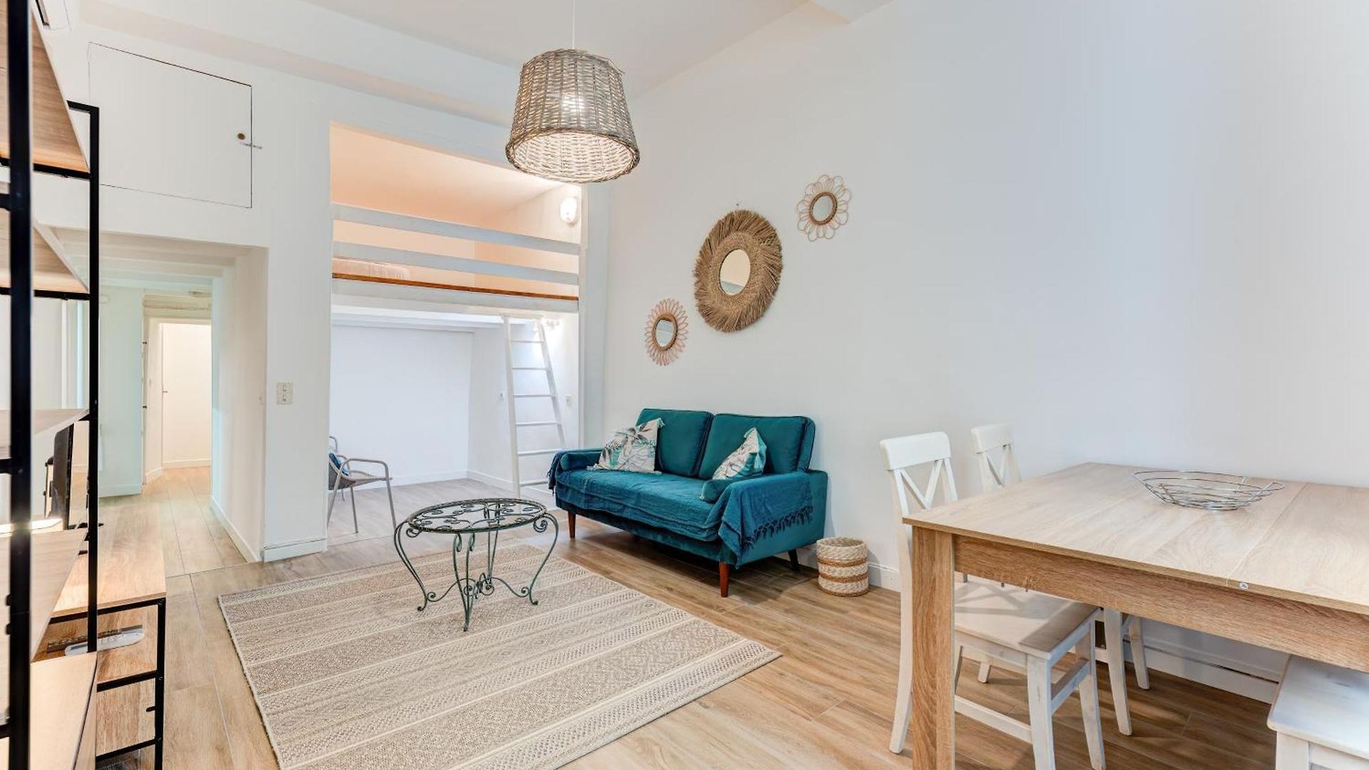 Vieille - Parking, 5 Pers, Ac, Wifi