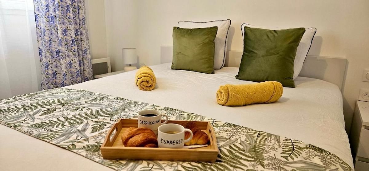 Center Nice, 10min Beach, Parking, Terrace, Direct Tram Nice