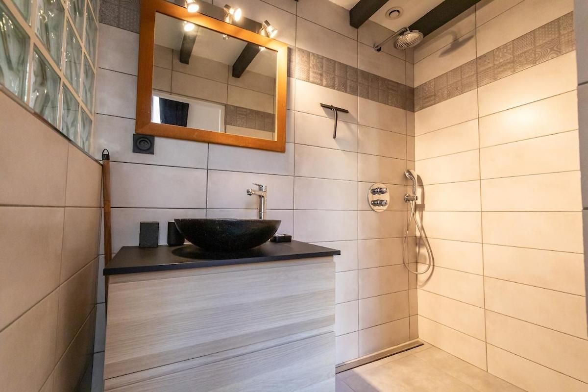 Dolce Clemenceau - Center 4 People *