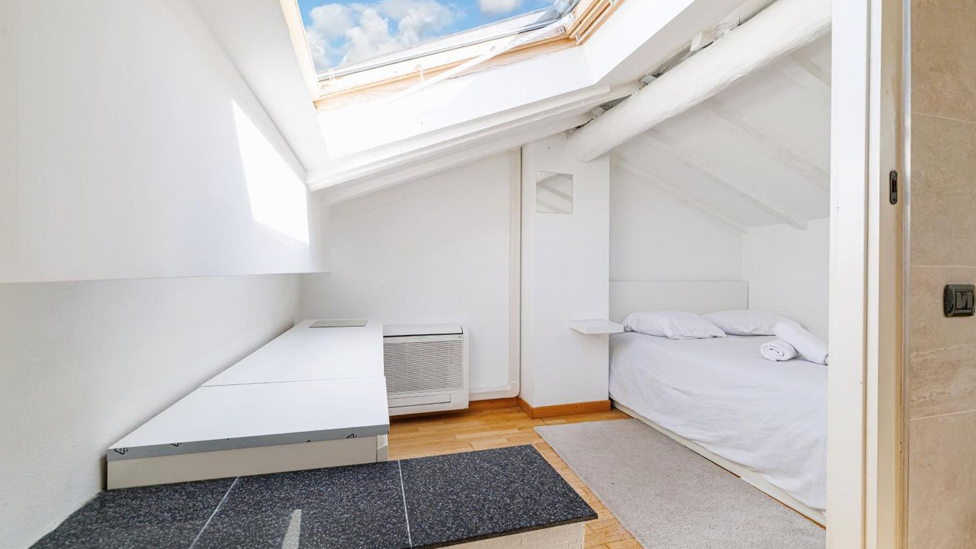 Spacieux Duplex - Carré D'or - à 2 Min De La Appartement Nice