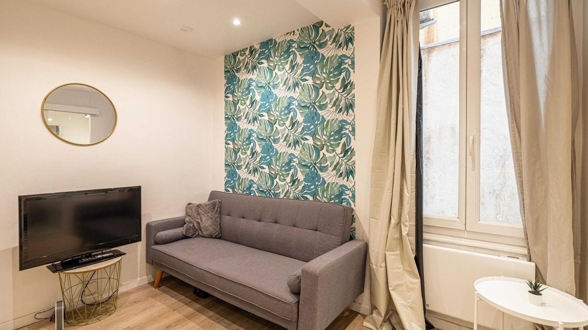 Cozy A-c 1br-2p -