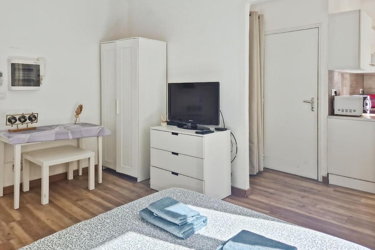 Appartement Studio, Downtown, Train Station, Wifi, Air Conditioning