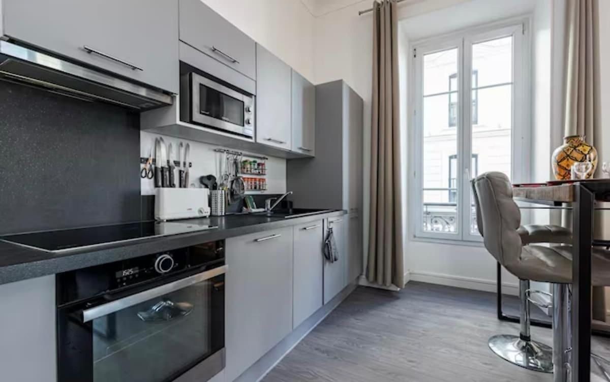 2 Jean Medecin Appartement *