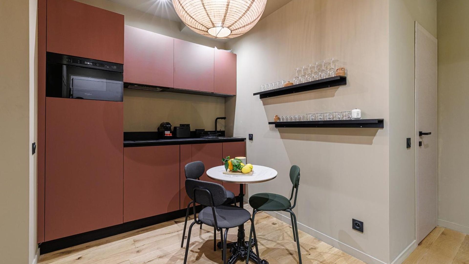 Wonderful Close To Garibaldi - Aircon Nice