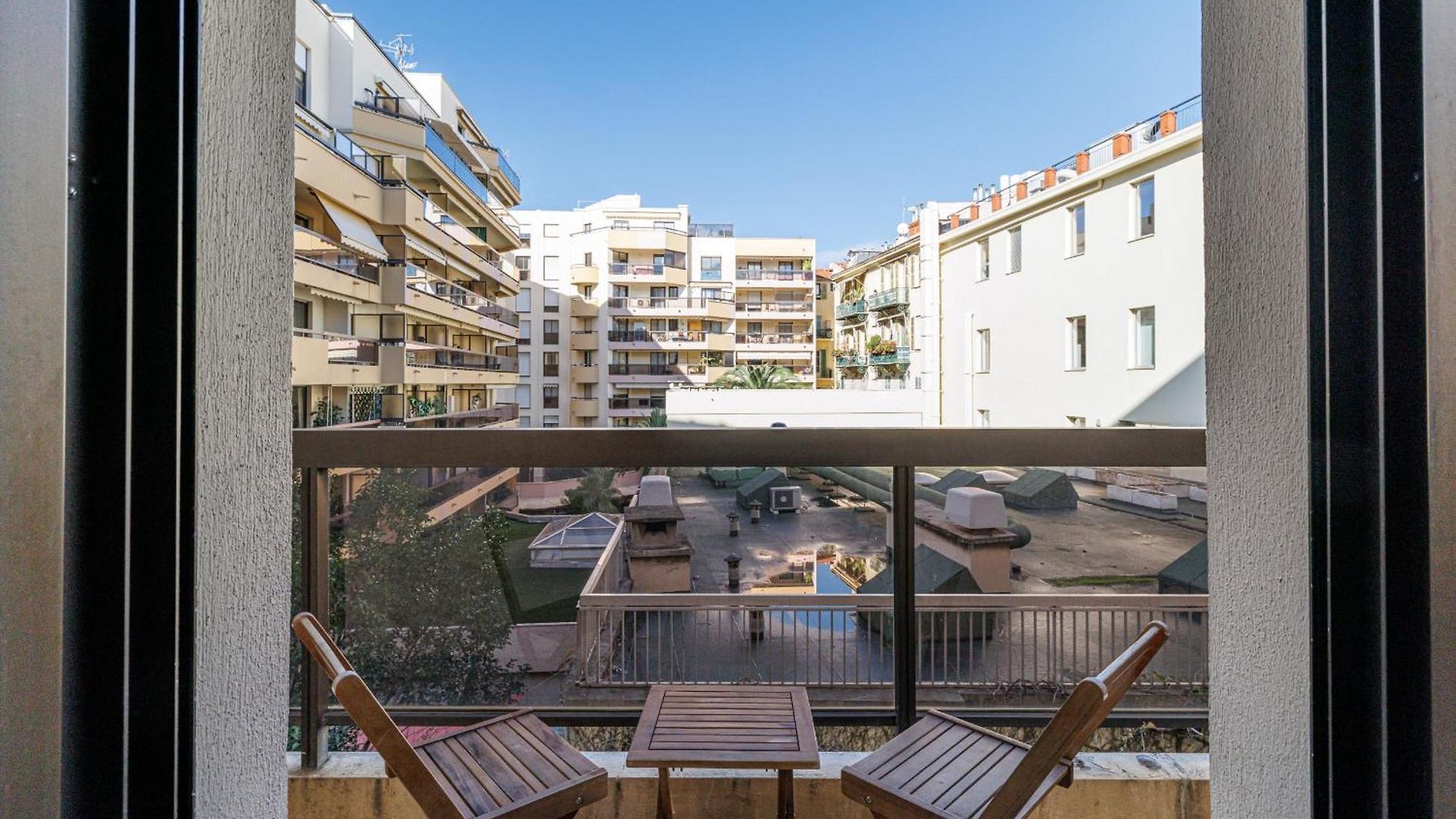 Apartment Ultra 2 Bdr - Ac & Balcony