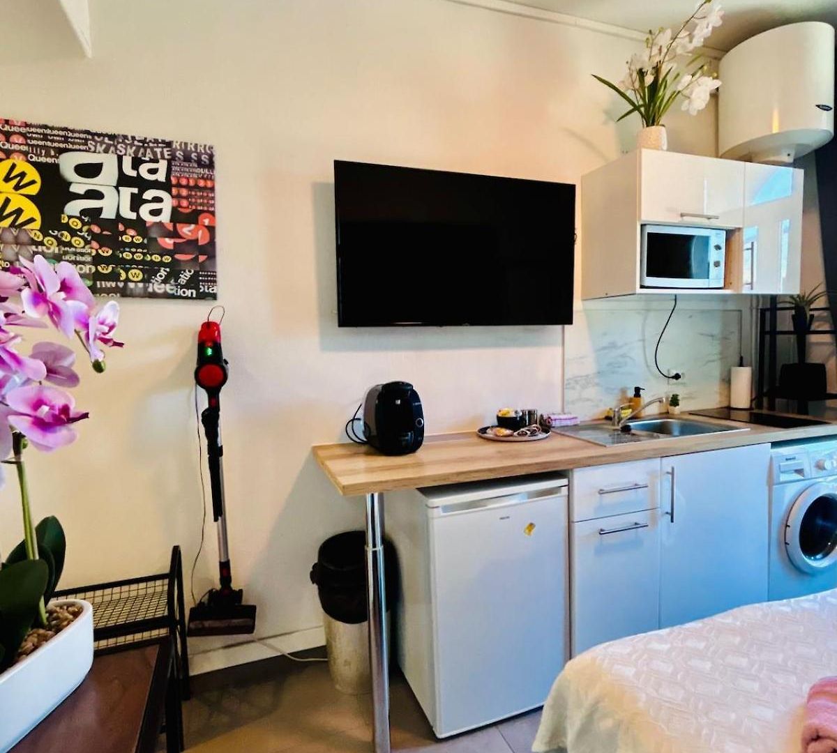 Apartment Renove Et Meuble Le Coeur De A Vos Pieds Nice