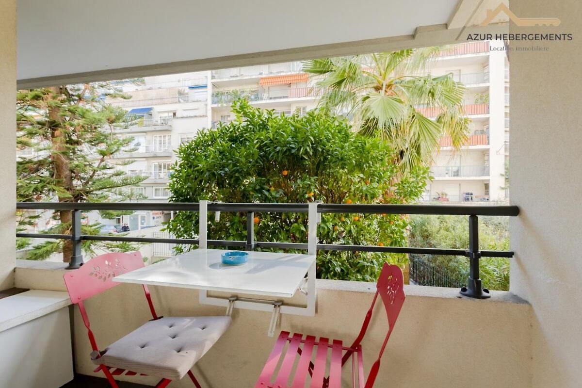 Michelet 2 Pieces Proche Centre Apartment
