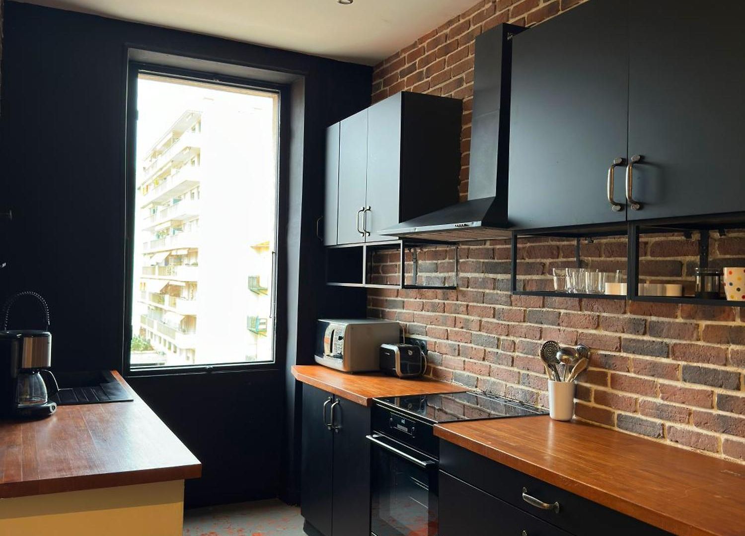 Appartement Renovated 2-room Sleeps 4 Tram And Shops Nearby Nice