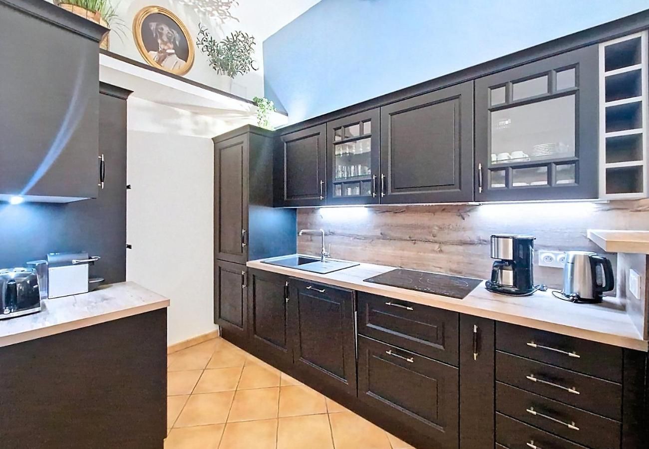 Nestor&jeeves - L Escale - Old Town Apartment *