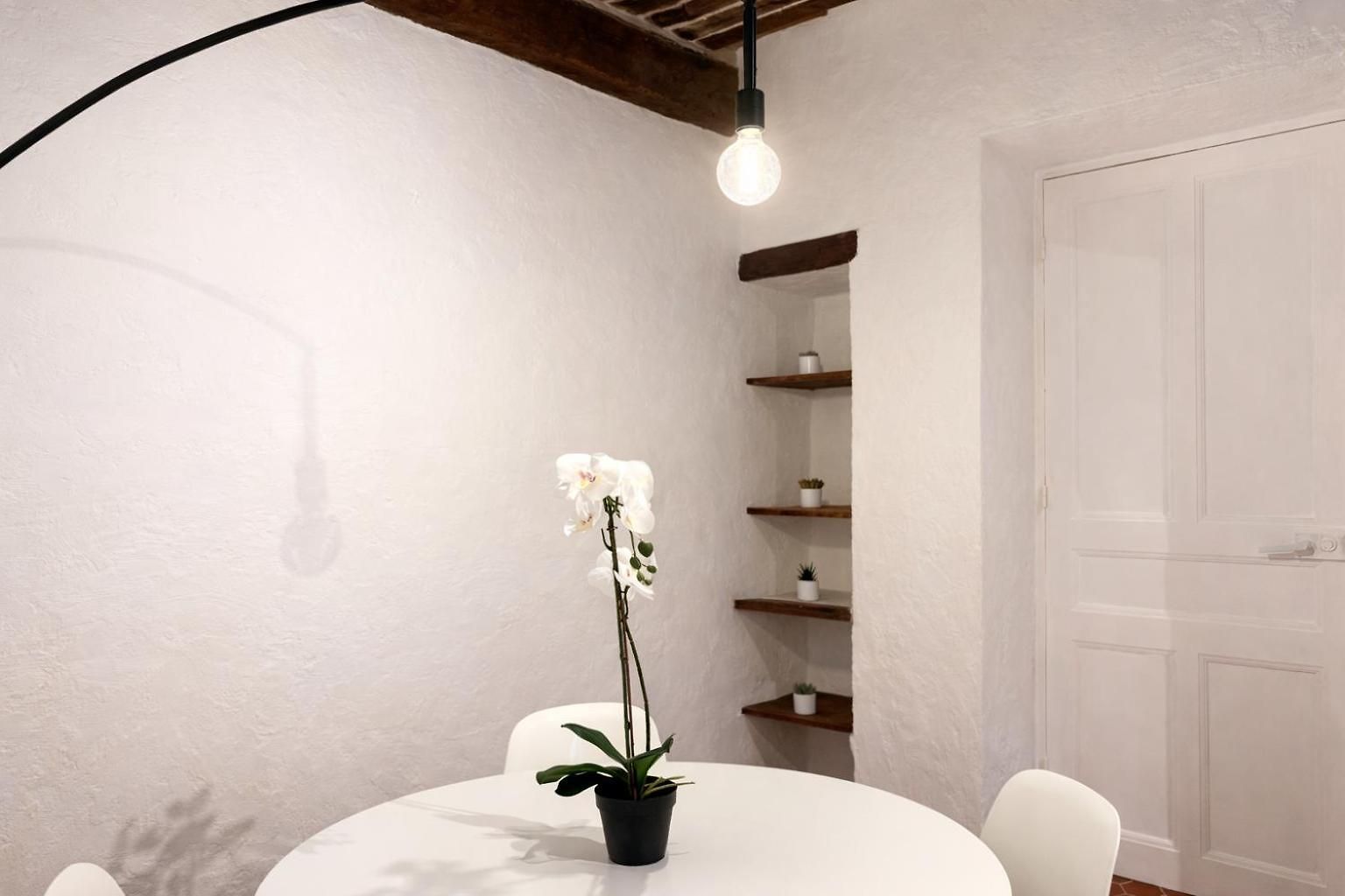 Appartement Charme Du Vieux-nice - Cocon Lumineux à 100 M De La