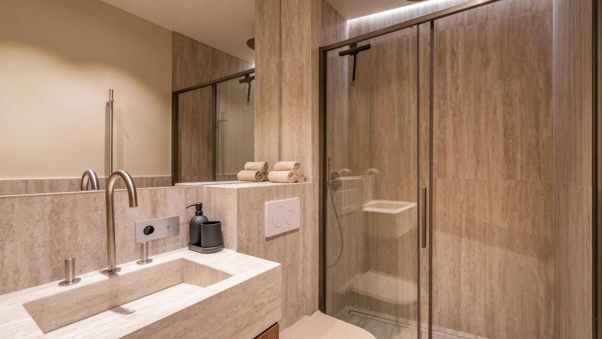 Appartement 2bdr 6p A C - Heart Of -