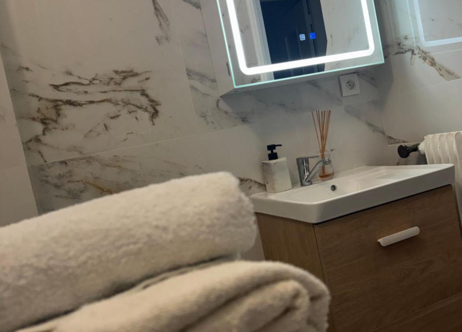 Lumiere Center Appartement *