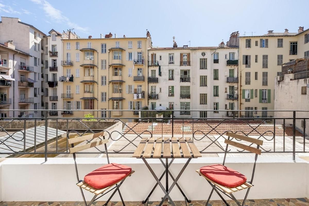 Luxury In Heart Of *