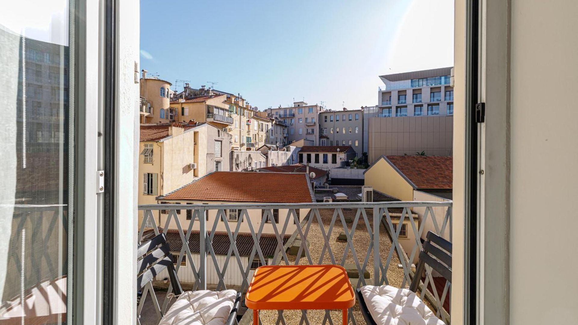 Apartment Massena Street - Quiet 2 Bdr & Balcony