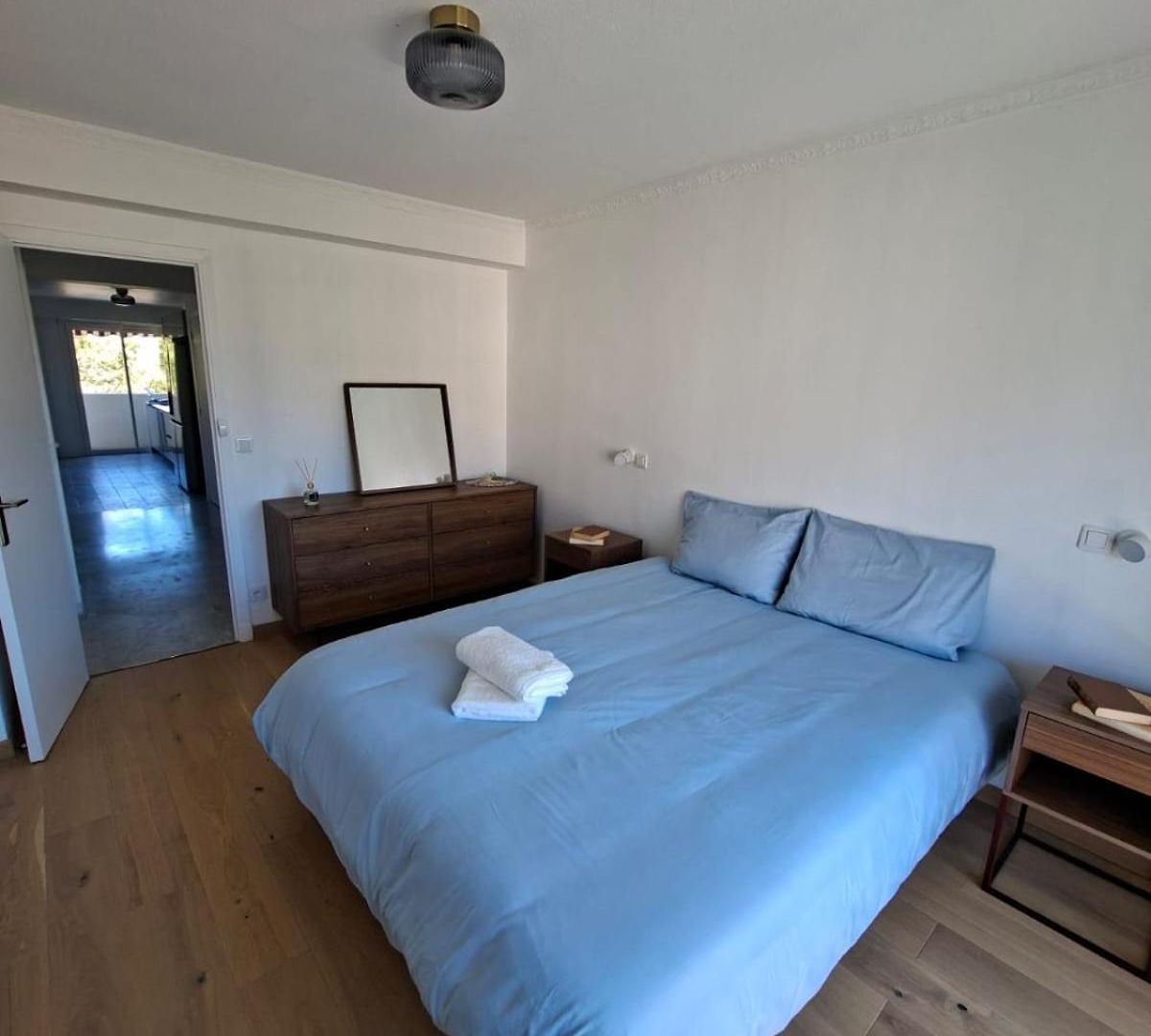 Elegant And Comfortable 3 Room, & Transport Within Walking Distance