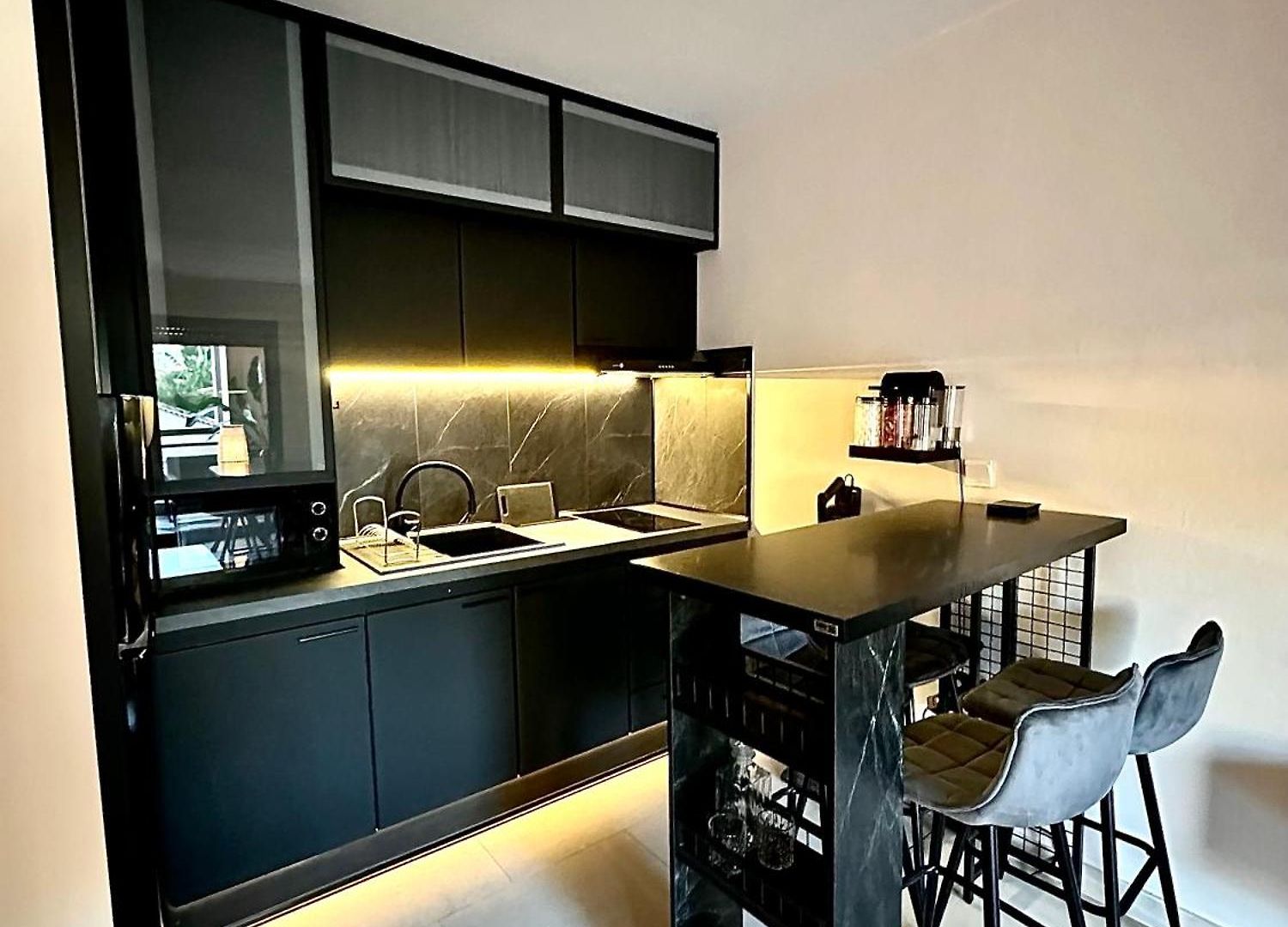 Appartement Moderne Climatisé Avec Piscine, Terrasse Et Parking - Proche Promenade Des Nice
