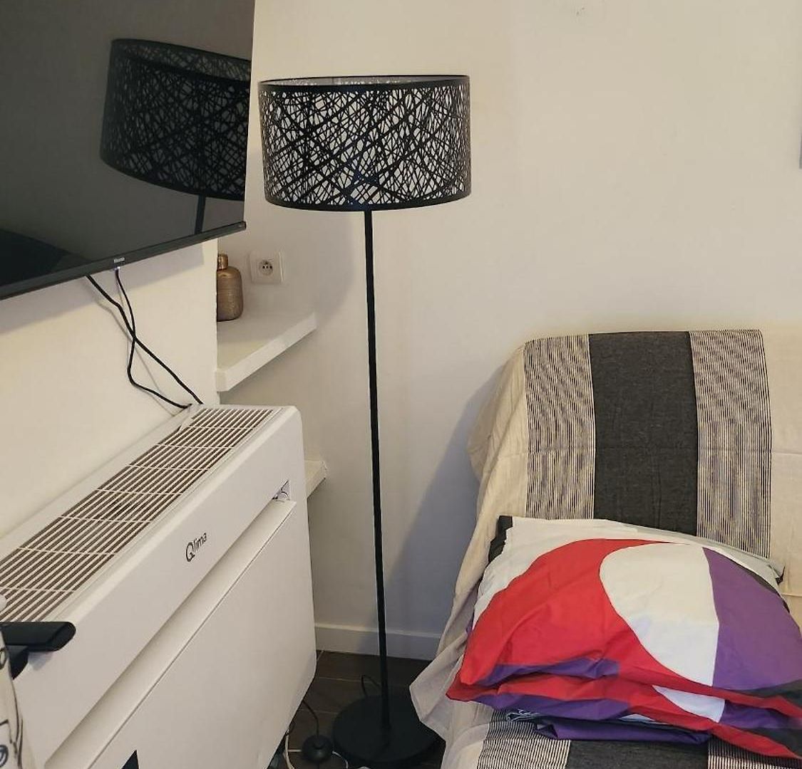 2-room Off The *