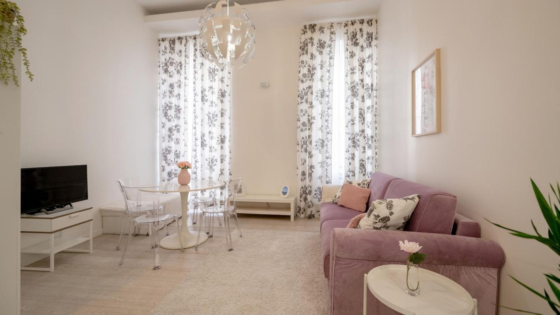 Appartement Mezzanine 5 Pers Le Petit Voltaire Clim Nice