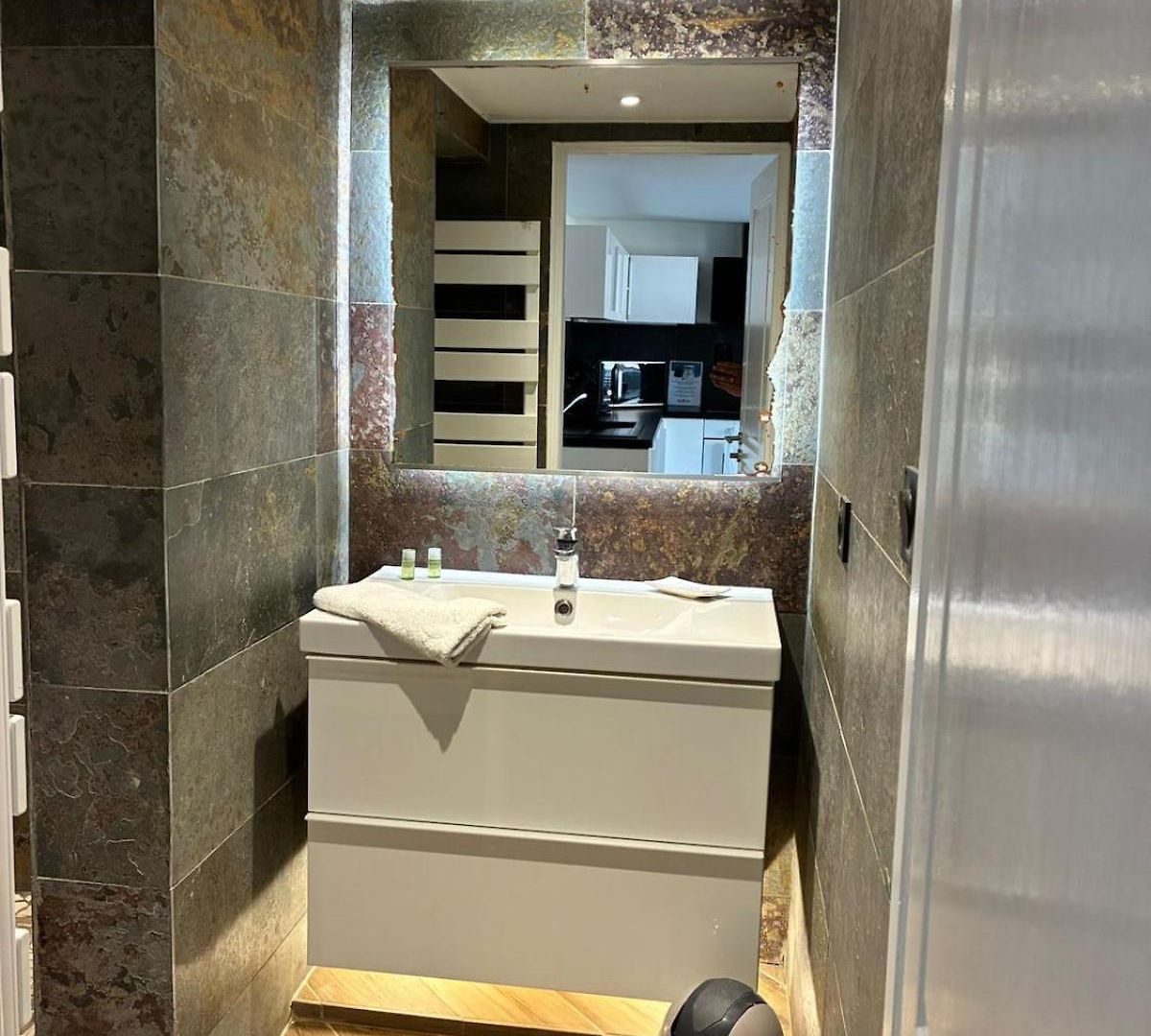 Apartment Magnifique 2p Vieux Ac-wifi *