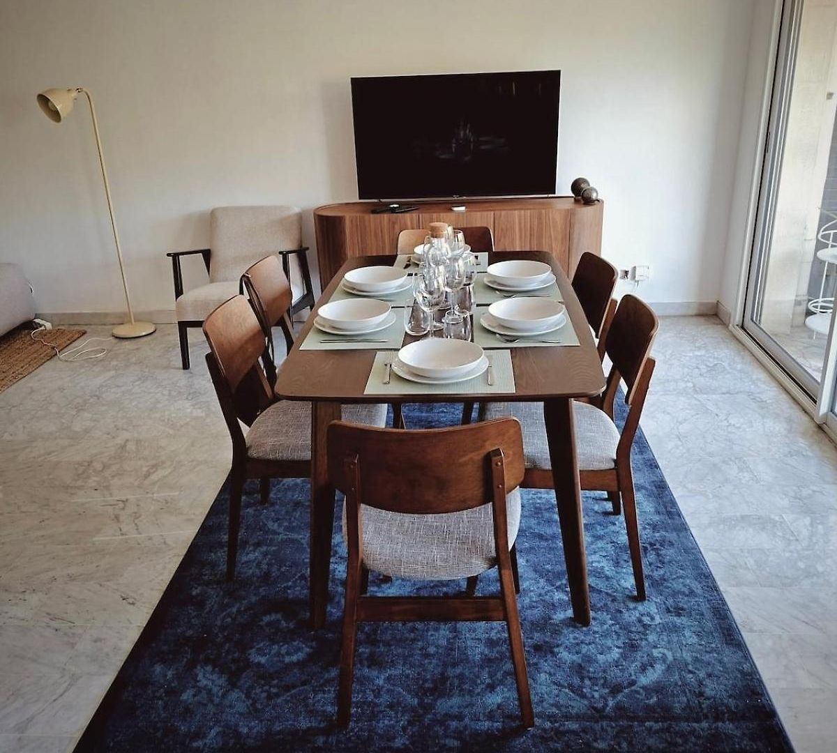 Appartement Elegant And Comfortable 3 Room, & Transport Within Walking Distance *