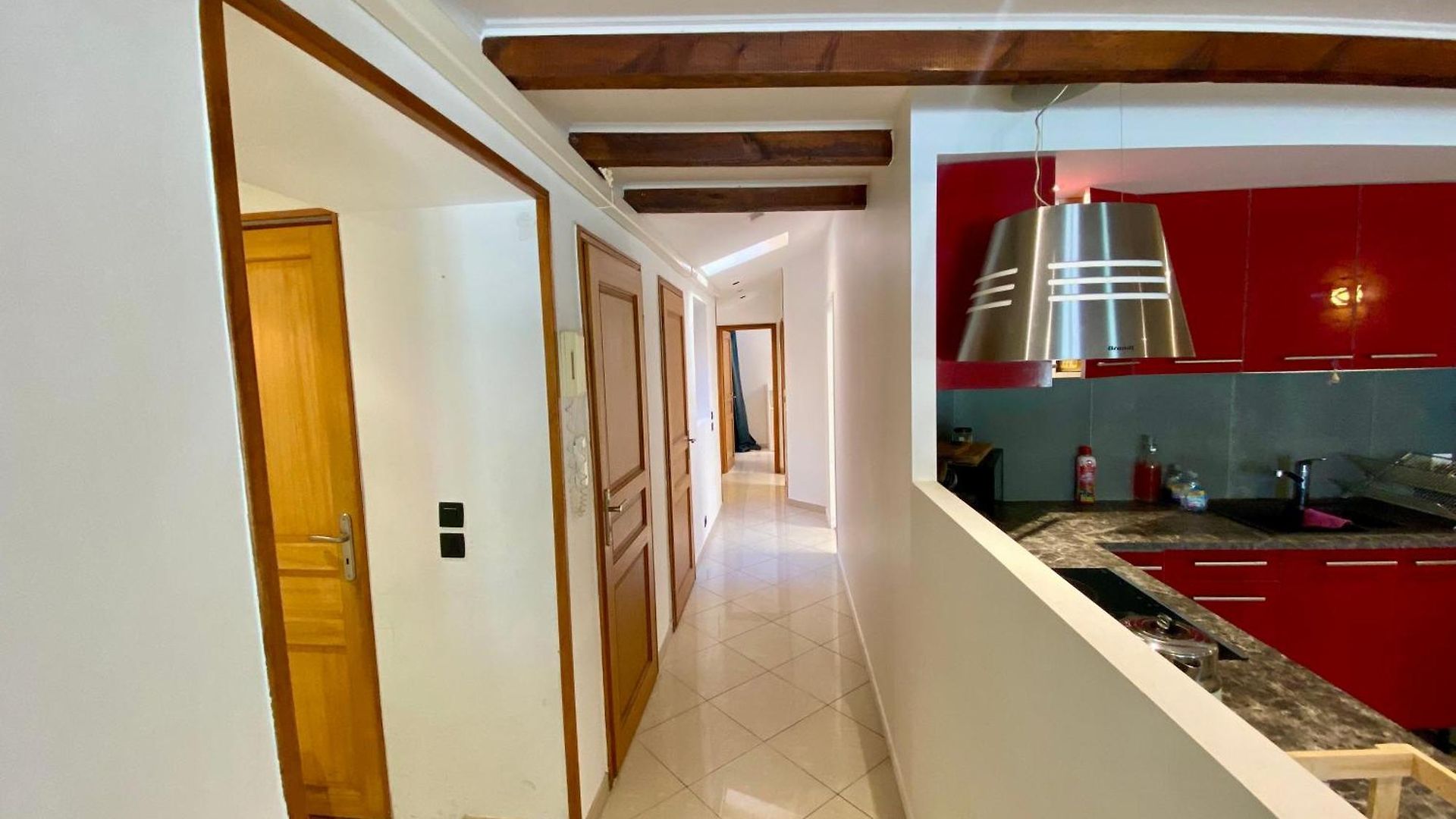 Appartement T4 Centre - Close To Shops, Wi-fi, Ac