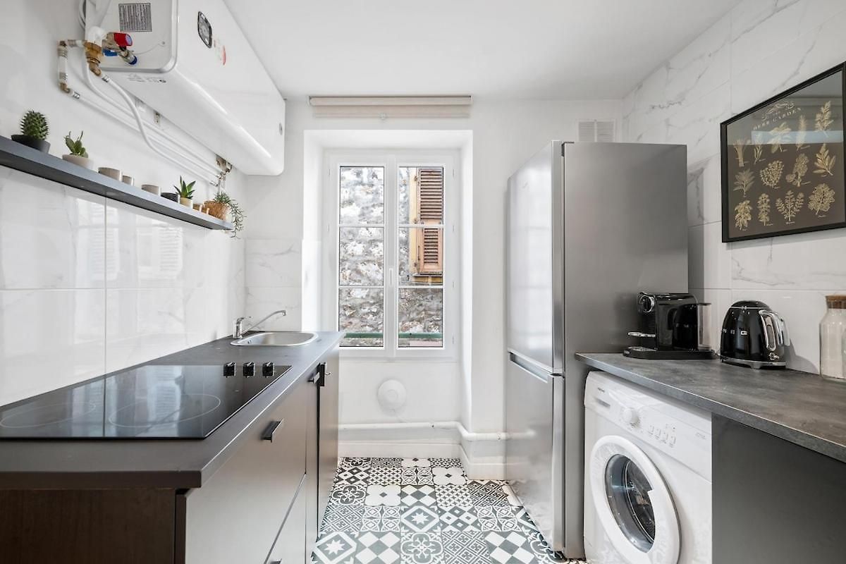 Les Palmiers, Quiet And Air-conditioned Apartment Nice