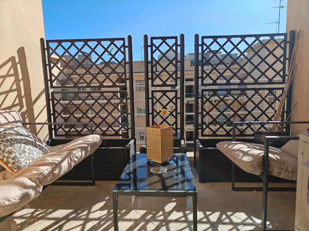 Modern Gem 200m From Beaches With Balcony, Ac And Tram Apartment Nice
