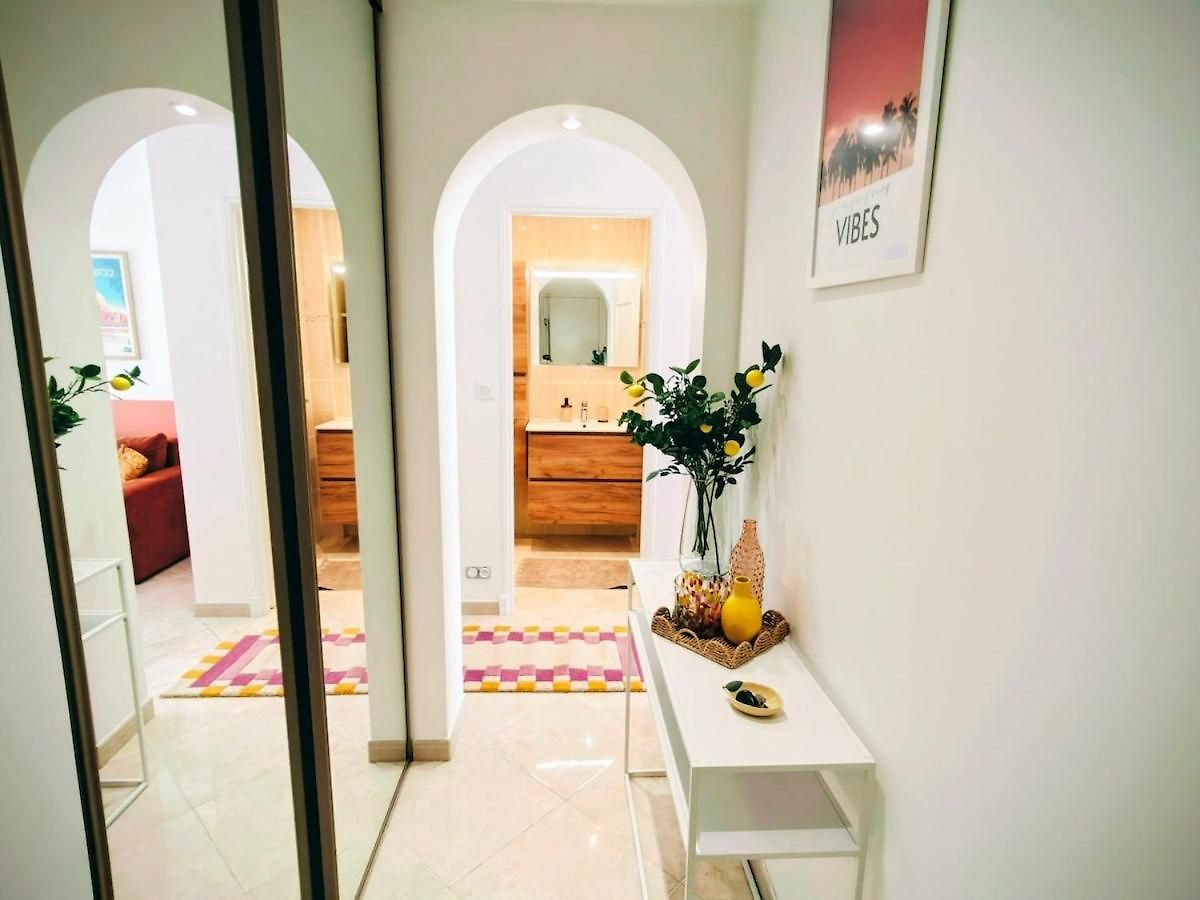 Modern Gem 200m From Beaches With Balcony, Ac And Tram Nice