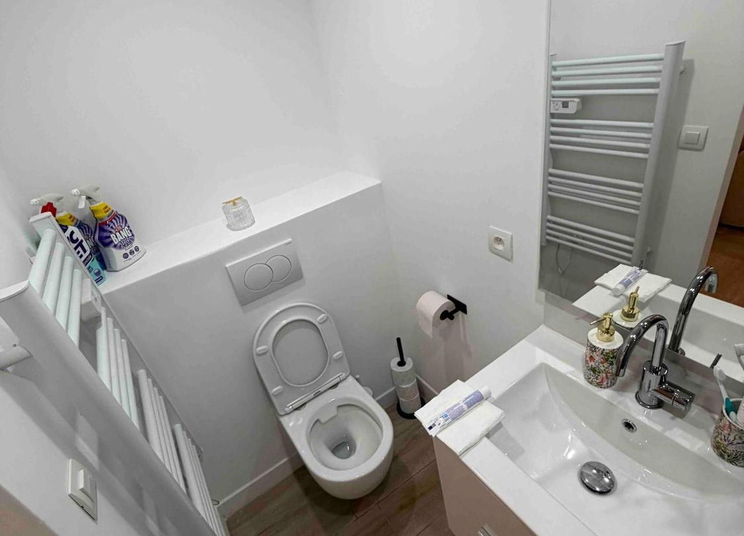 Nikaia - 2br Close To Everything Apartment