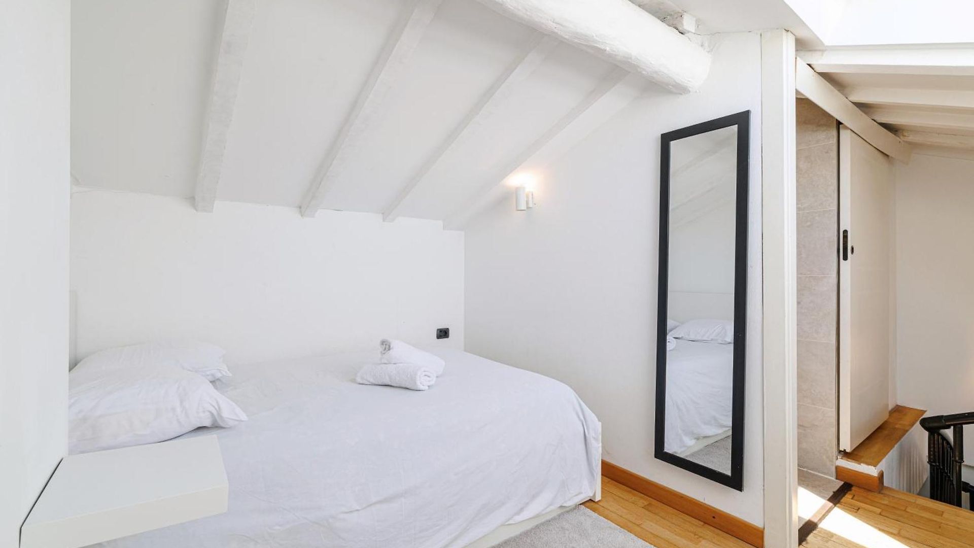Spacieux Duplex - Carré D'or - à 2 Min De La Appartement