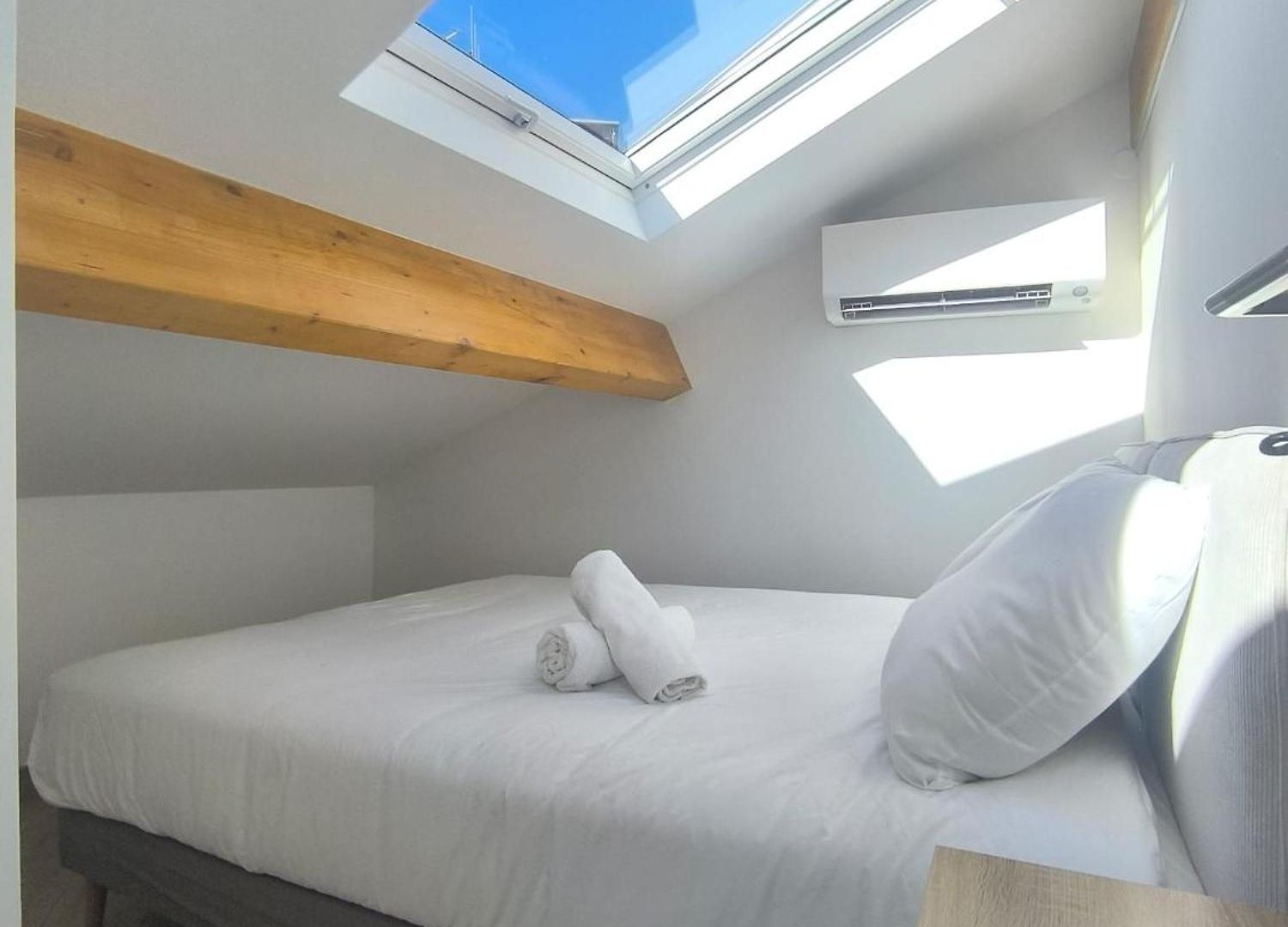Elegant Renovated Port Ac Sleeps 4 Appartement