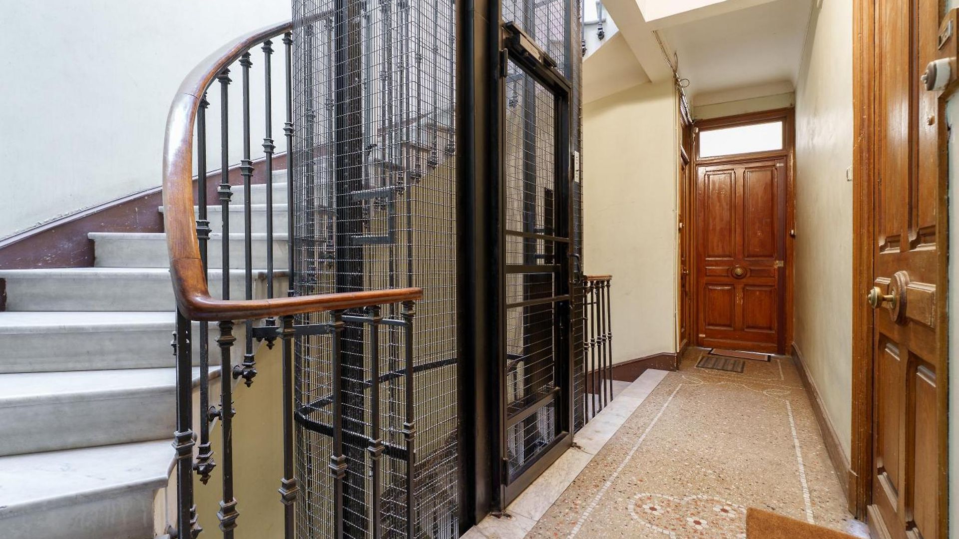 Appartement Renting - Bellevue - Chic Elegant Refuge Residential Area Liberation *