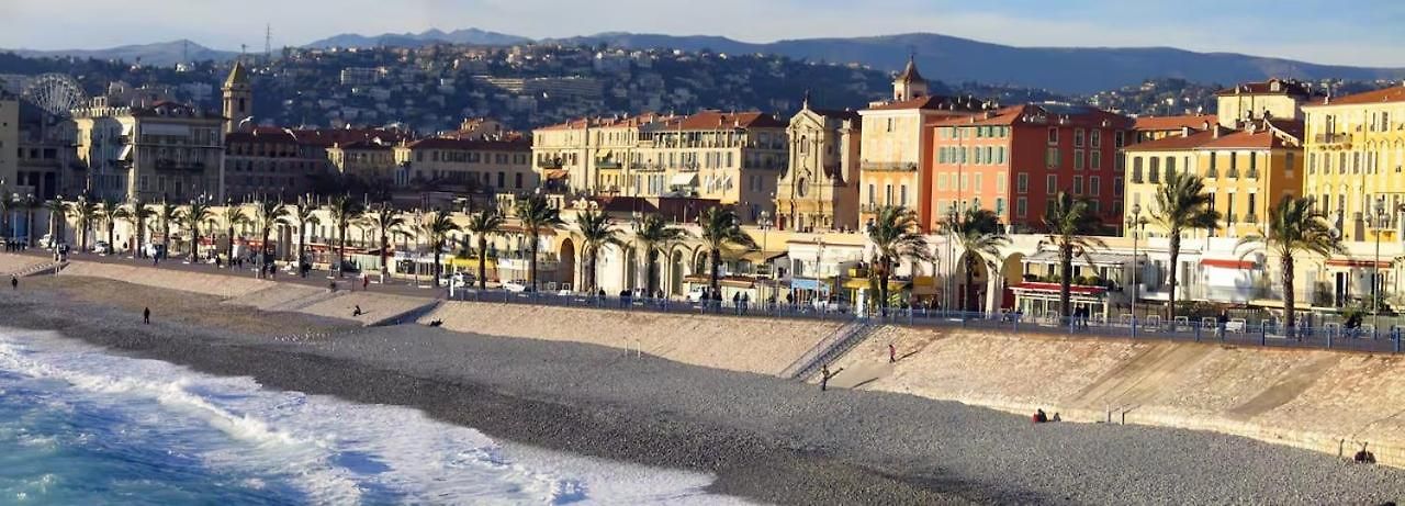 Sunny Old Town *