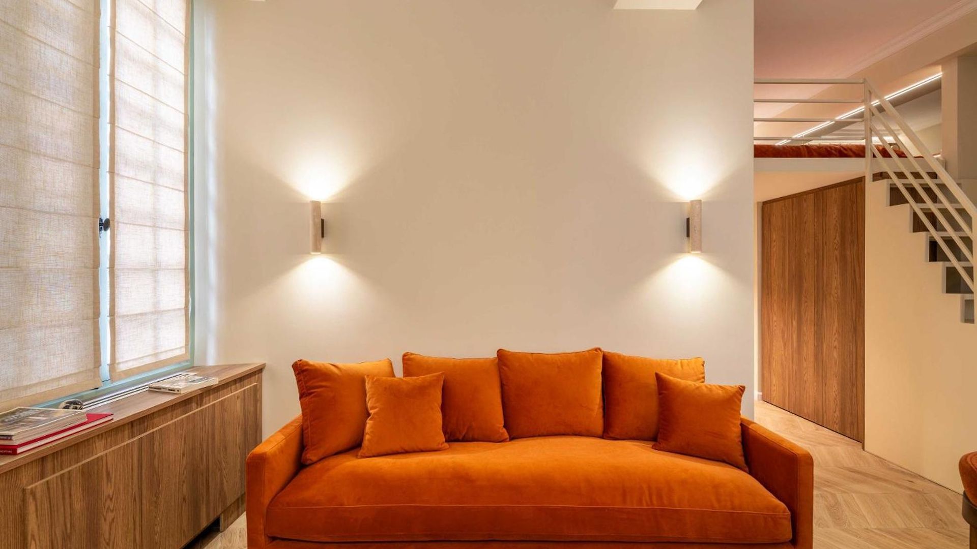 2bdr 6p A C - Heart Of Apartment