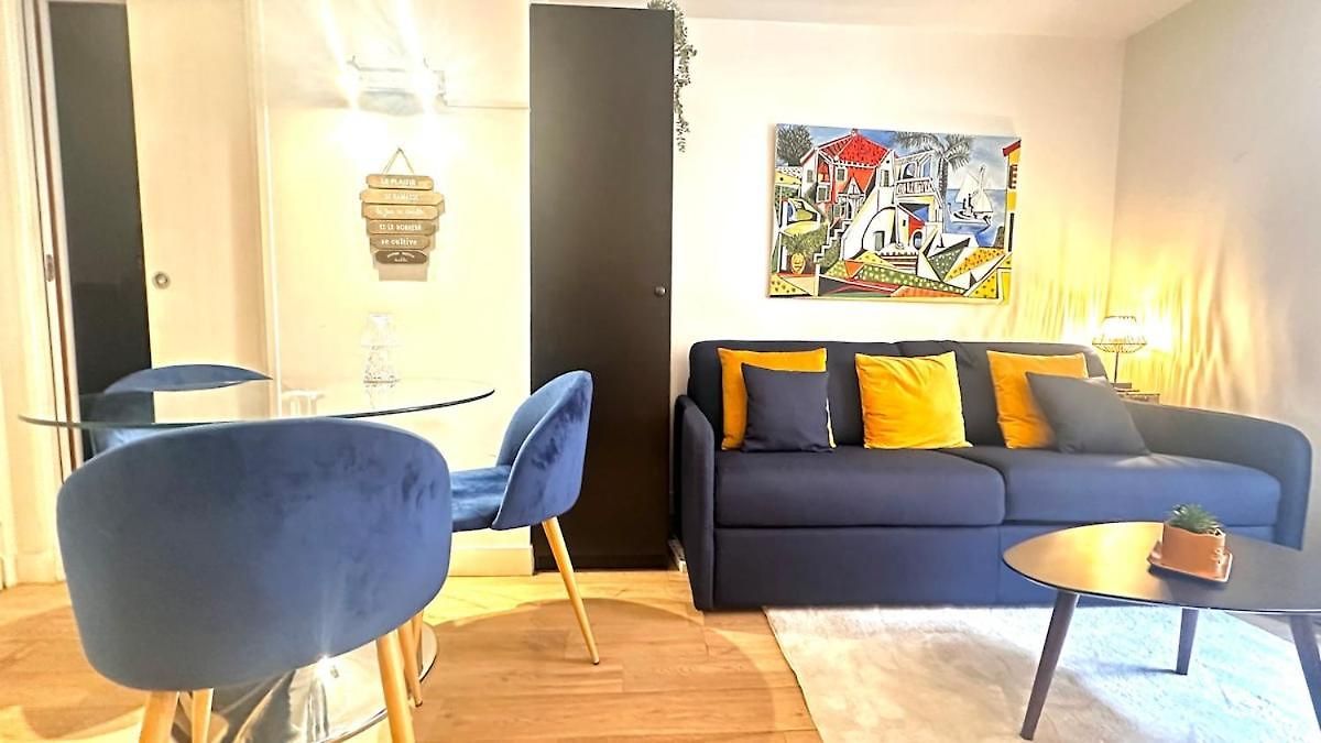 Apartment Design Et Lumineux Pres Du Port De Nice