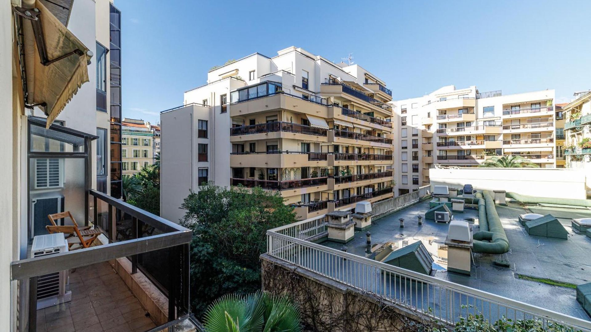 Apartment Ultra 2 Bdr - Ac & Balcony Nice