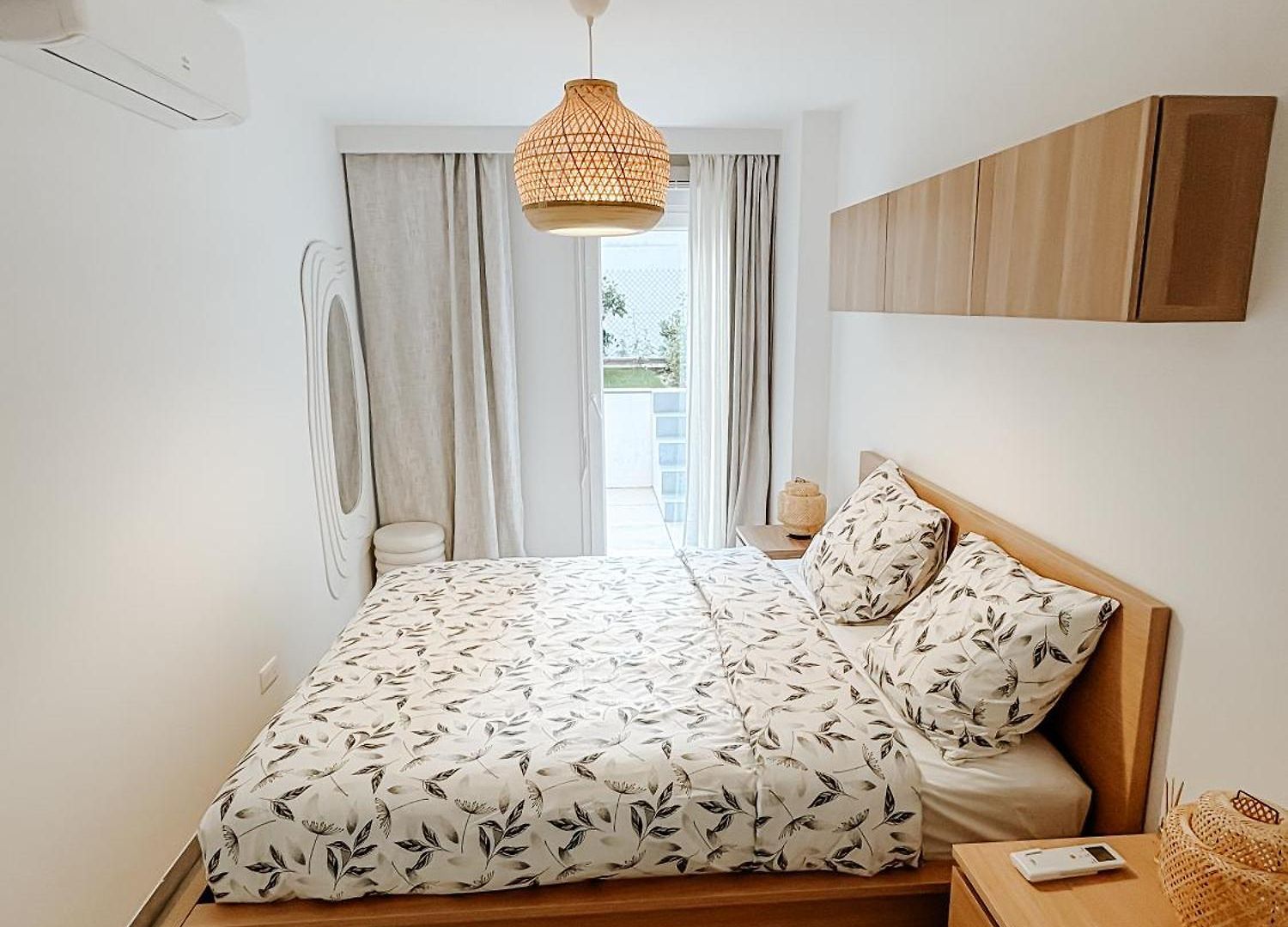 Aya - Renovated Air-conditioned Duplex With Garden