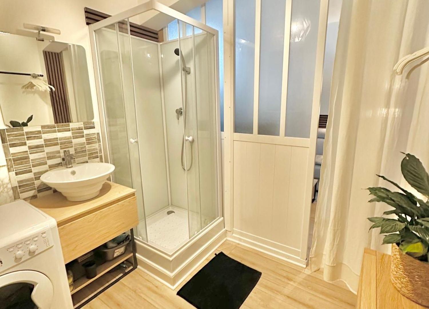 Appartement Romantique Avec Jacuzzi Privé - Aperçu - Terrasse - Parking Gratuit Nice