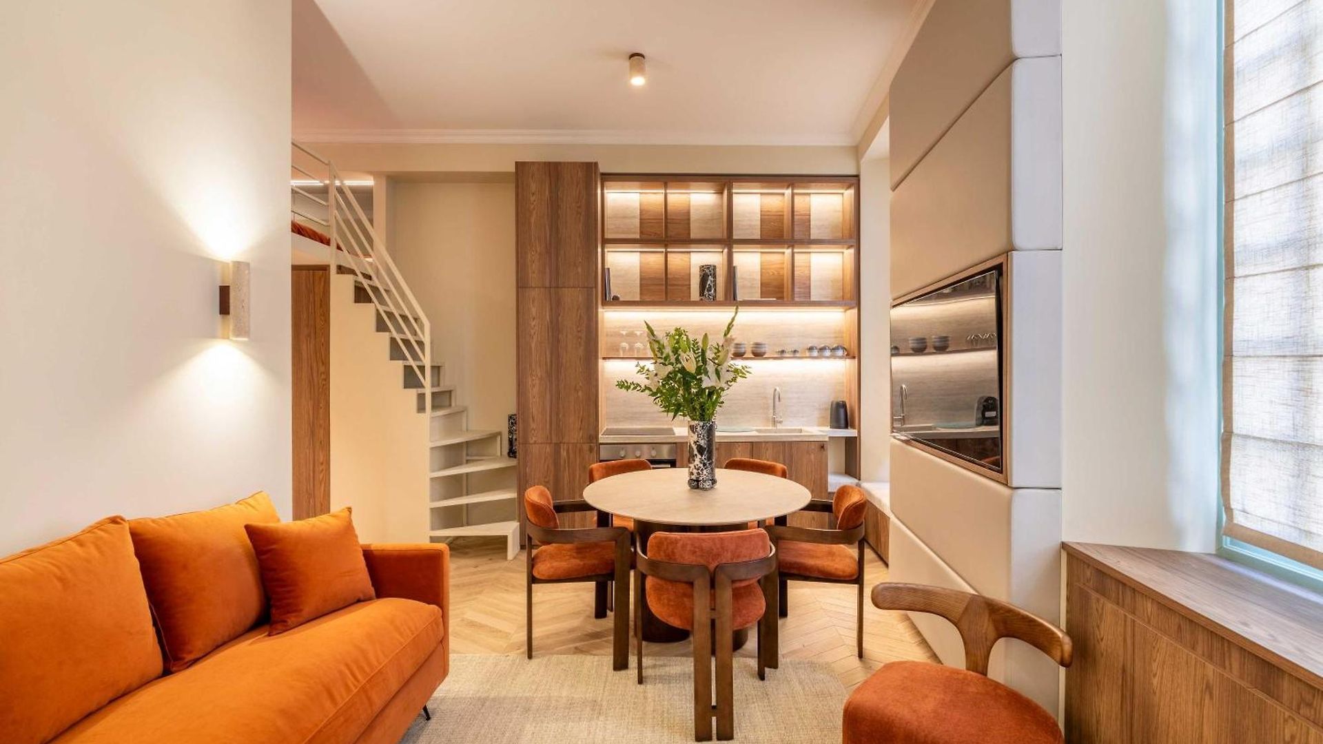 2bdr 6p A C - Heart Of Apartment *