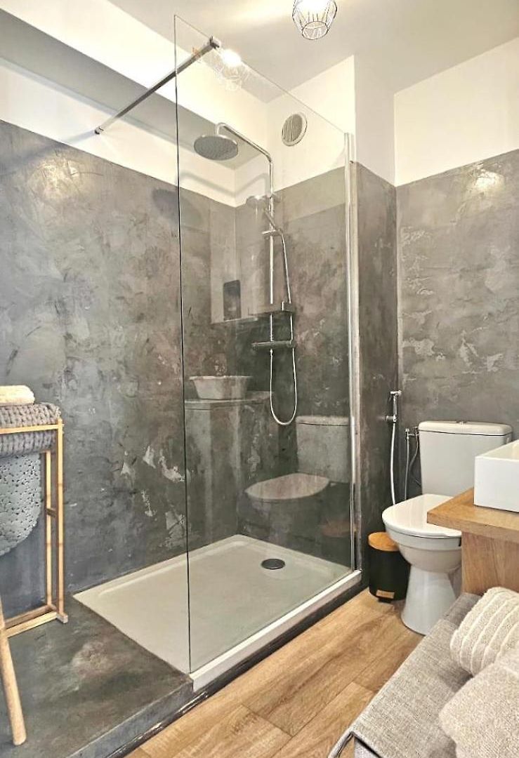 T2 Cozy & Air-conditioned, Close To Amenities Apartment