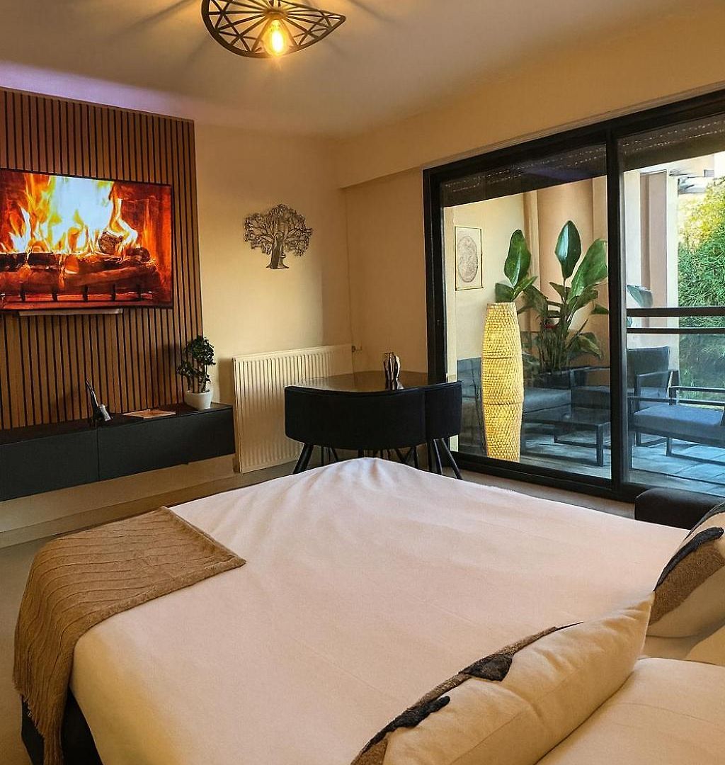 Appartement Moderne Climatisé Avec Piscine, Terrasse Et Parking - Proche Promenade Des