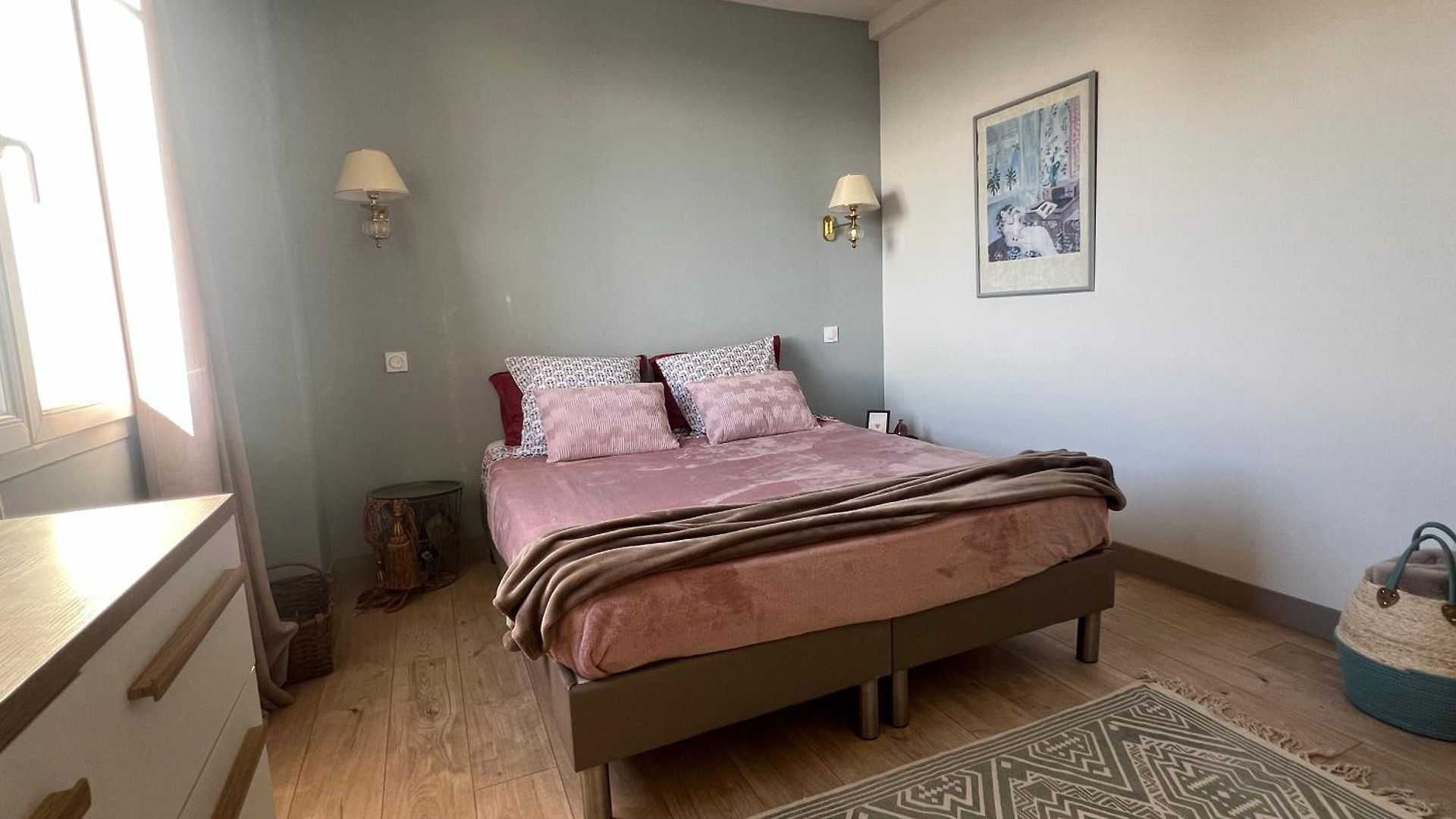 Golden Luxury And Panoramic View