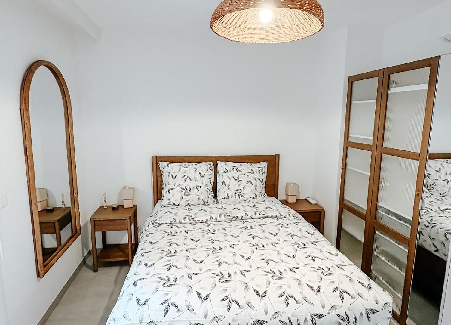 Aya - Renovated Air-conditioned Duplex With Garden Nice