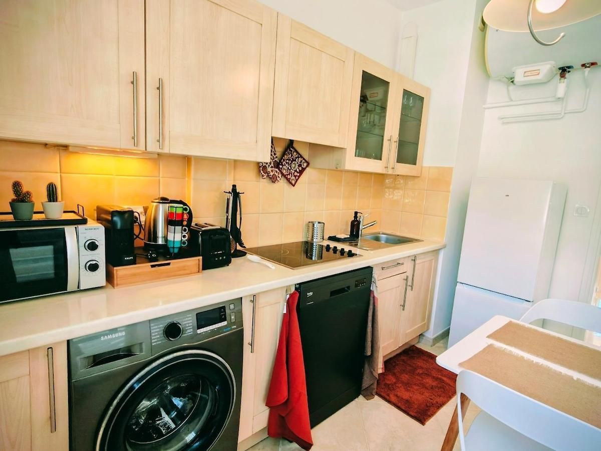 Modern Gem 200m From Beaches With Balcony, Ac And Tram Apartment Nice