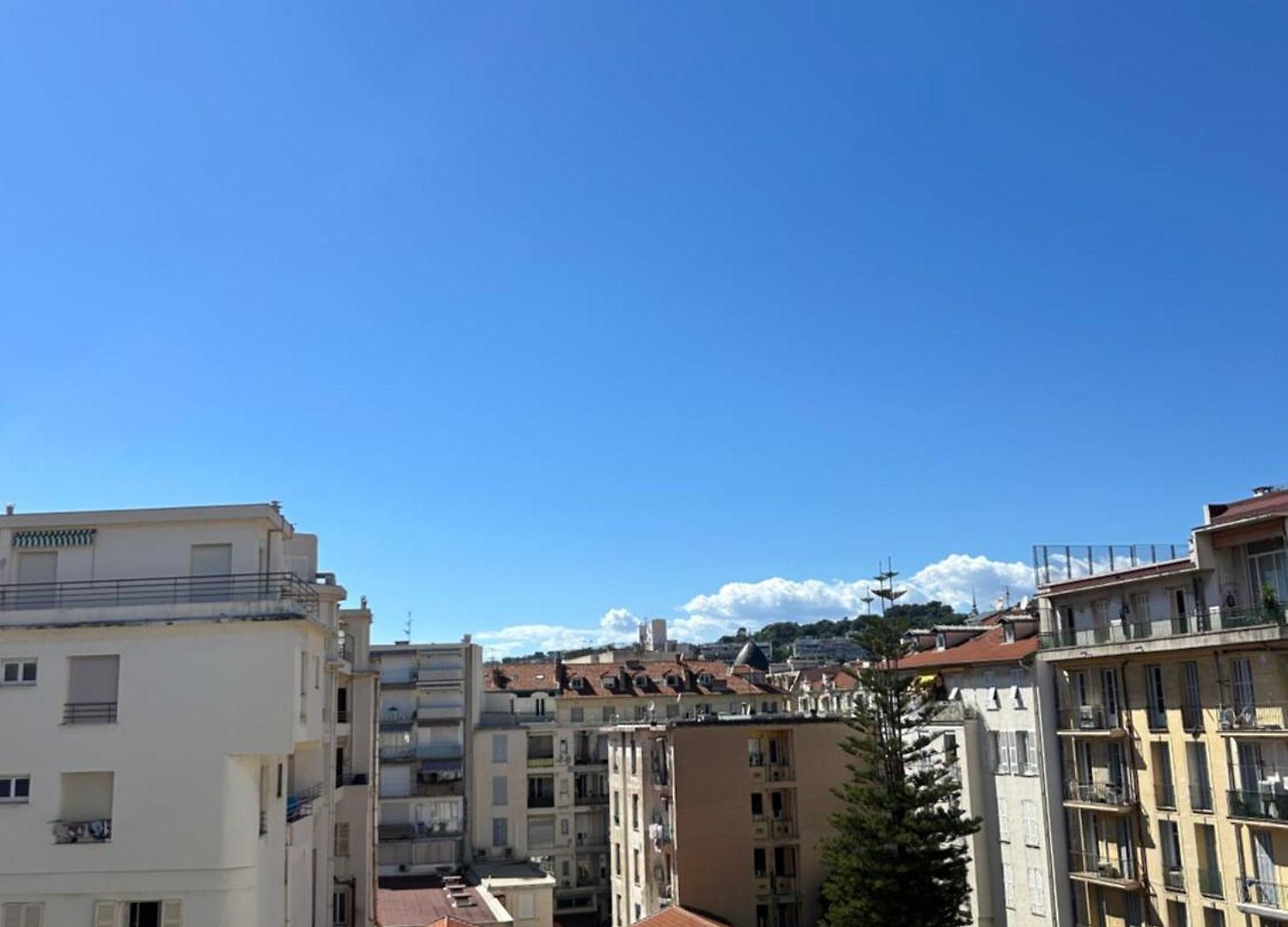Apartment Living And French Riviera *