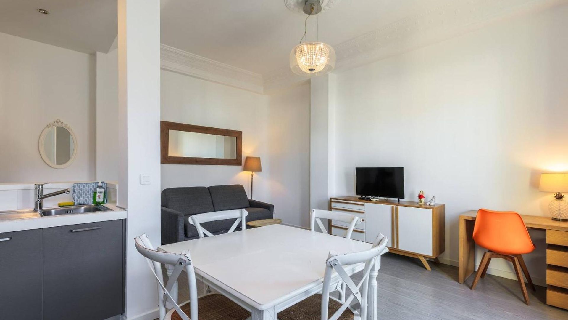 2 Pieces Dans Le Carre D Or Appartement *