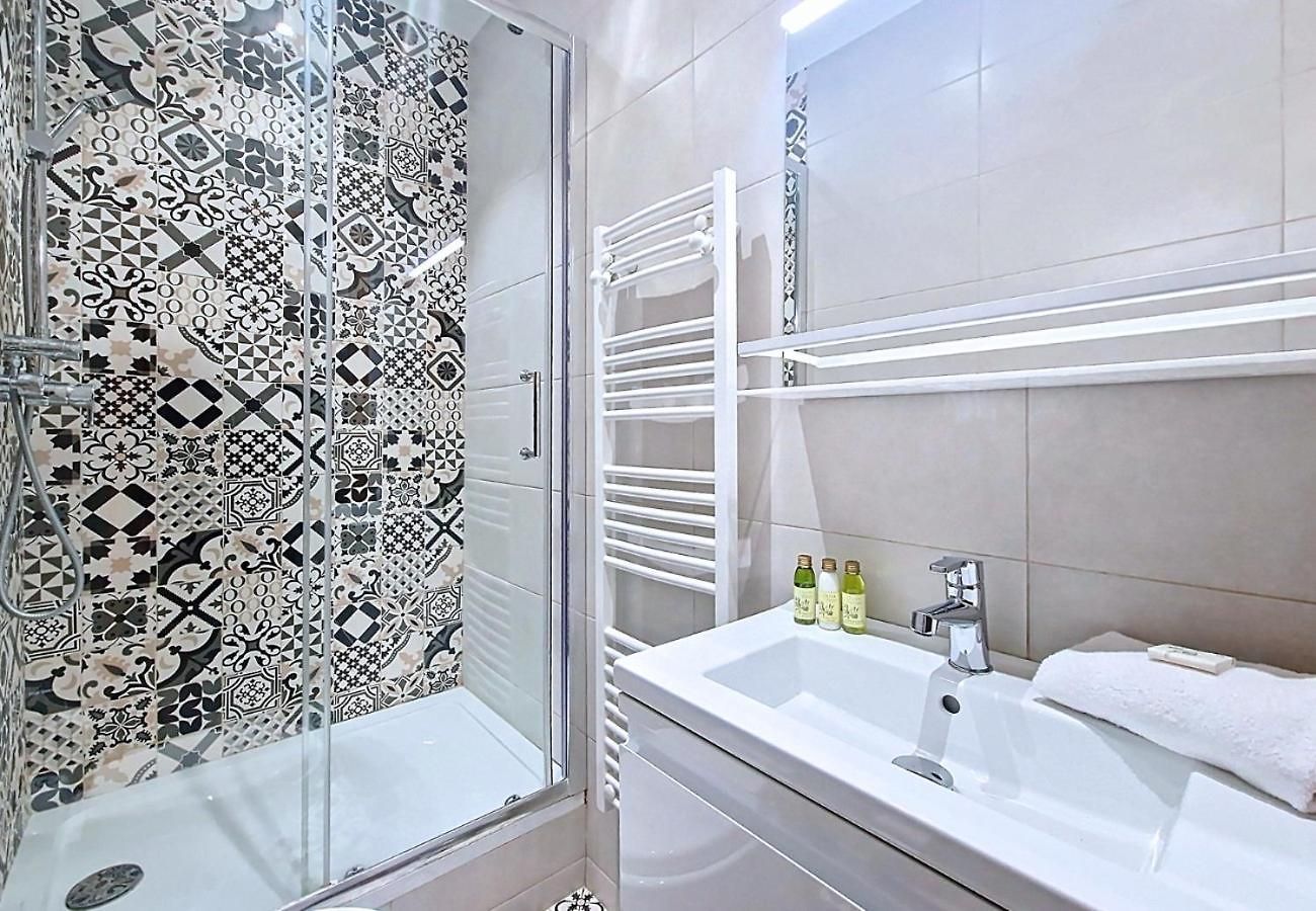 Apartment Nestor&jeeves - L Escale - Old Town *