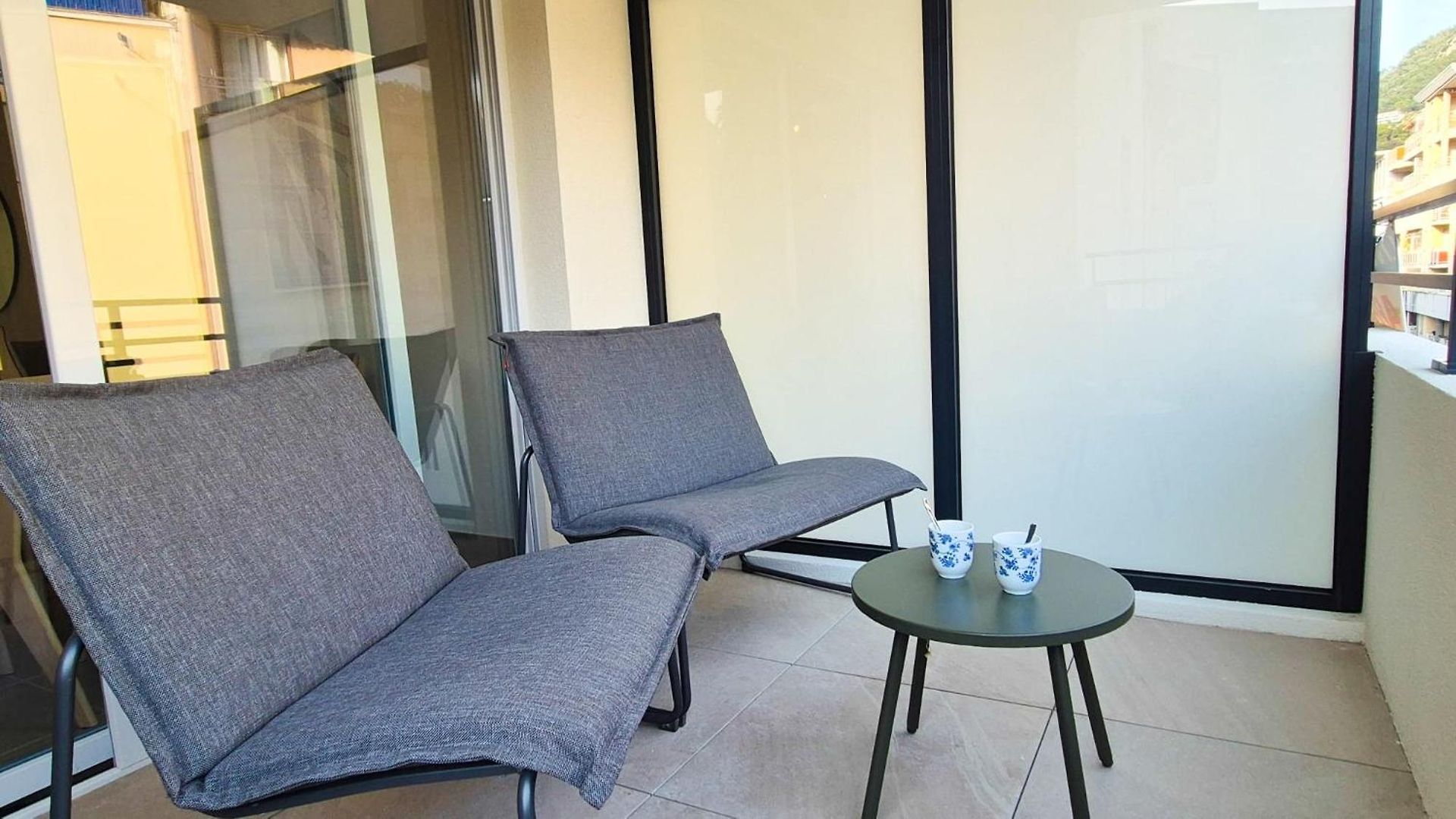 T3 Neuf Climatise Avec Parking A Apartment *